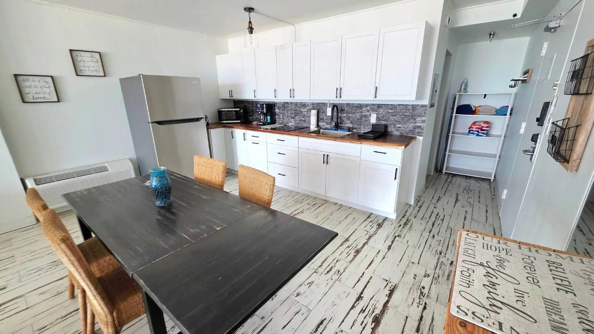 Fabulous Oceanfront Studio W/Kitchen, Tiki Bar Daytona Beach 0*,